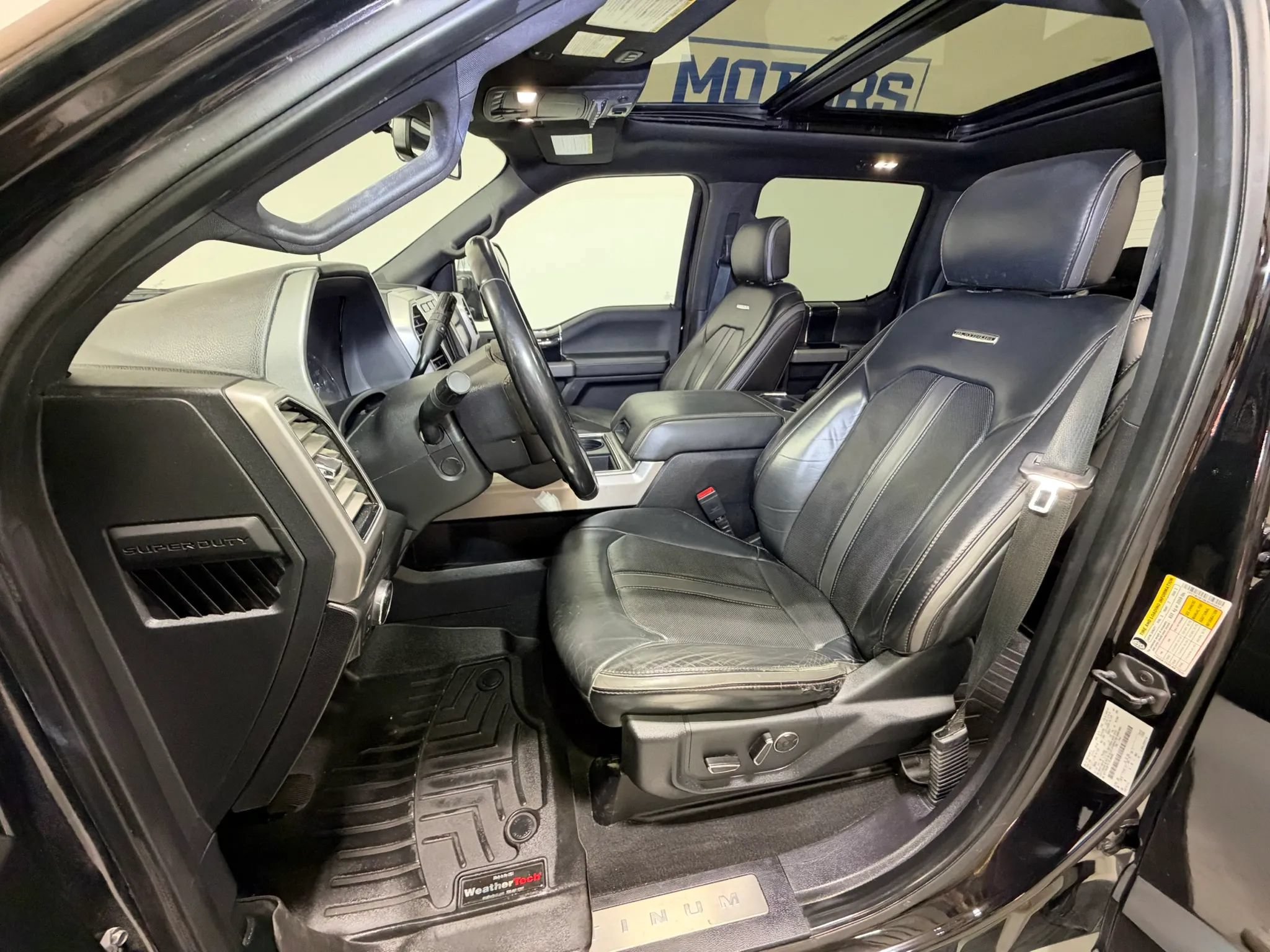 Used 2020 Ford F250 Platinum AWD/4WD image 12