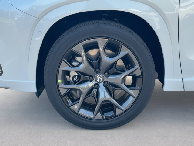 New 2026 Lexus TX 500h AWD w/ Technology Package image 11