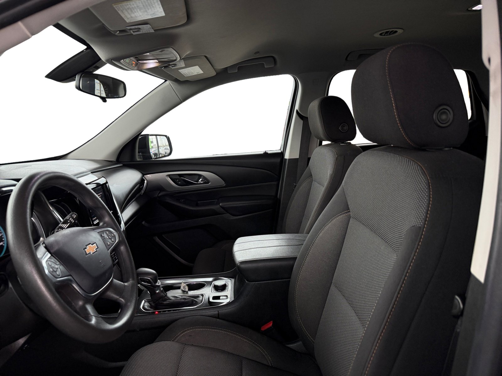 Used 2021 Chevrolet Traverse LS w/ LPO, Cargo Package image 10