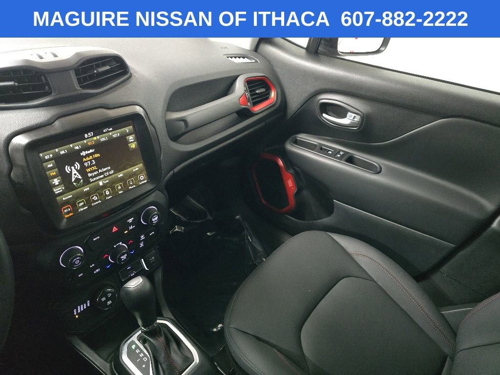Used 2023 Jeep Renegade Trailhawk w/ Trailhawk Elite Group AWD/4WD image 26