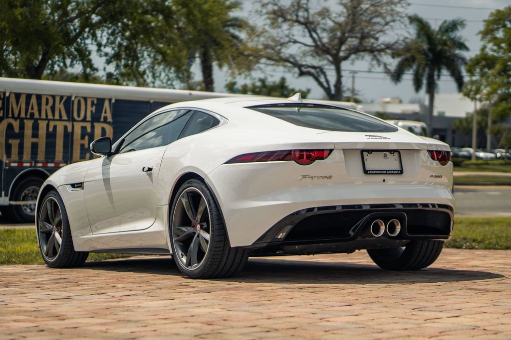 Used 2020 Jaguar F-TYPE R-Dynamic image 3