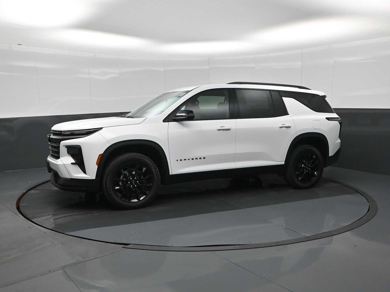 New 2026 Chevrolet Traverse LT image 4