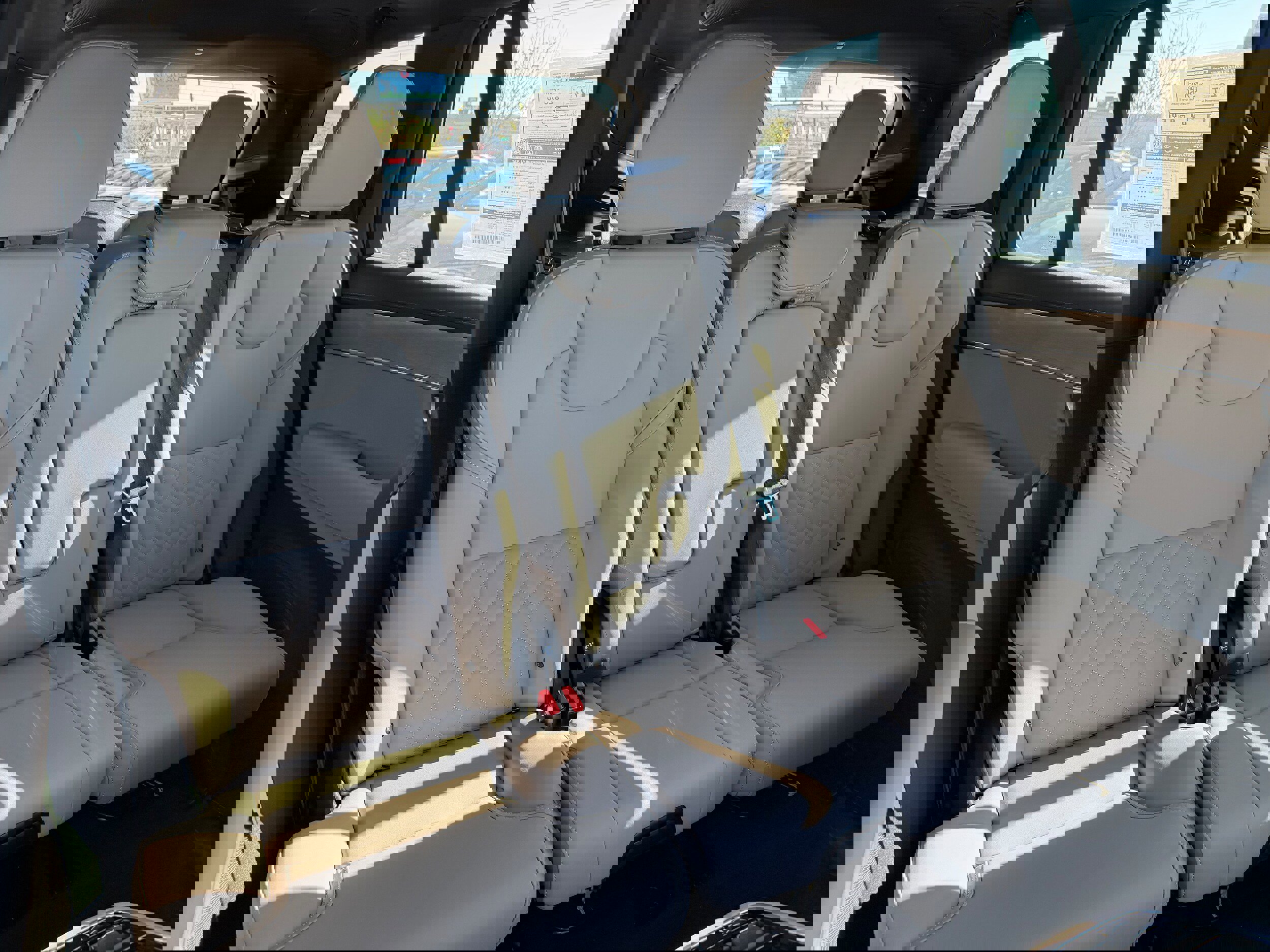 New 2026 Volvo XC90 T8 Plus w/ Protection Package Premier image 10