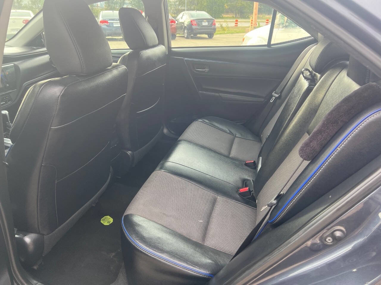 Used 2017 Toyota Corolla SE image 7