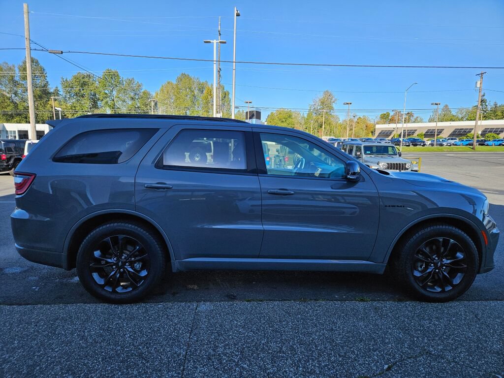 Used 2023 Dodge Durango R/T w/ Blacktop Package AWD/4WD image 6