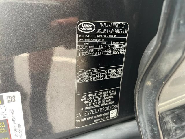 Used 2024 Land Rover Defender 110 X-Dynamic SE AWD/4WD image 38