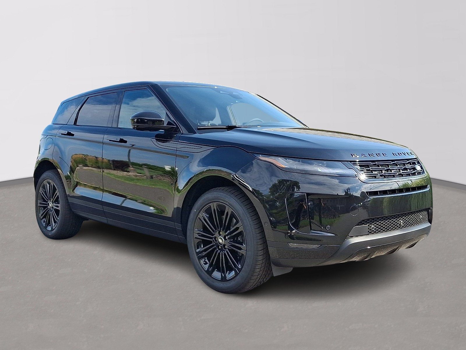 New 2026 Land Rover Range Rover Evoque S AWD/4WD image 2