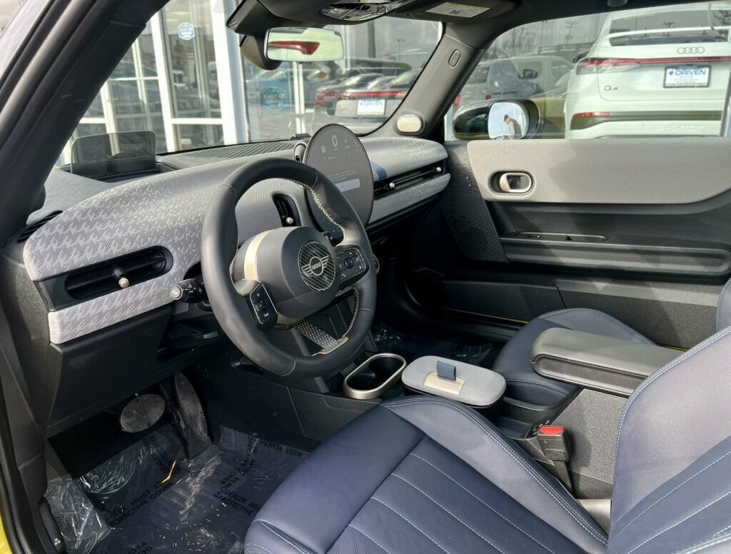 Used 2025 MINI Cooper S FWD image 14