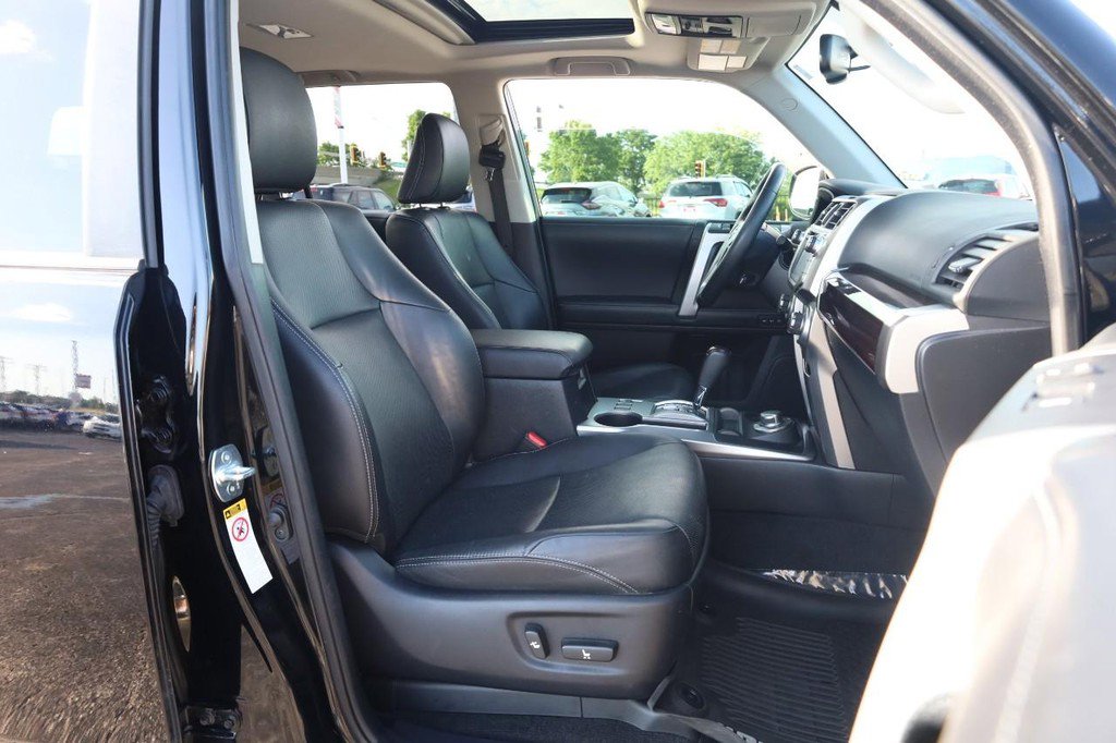 Used 2019 Toyota 4Runner Limited AWD/4WD image 26