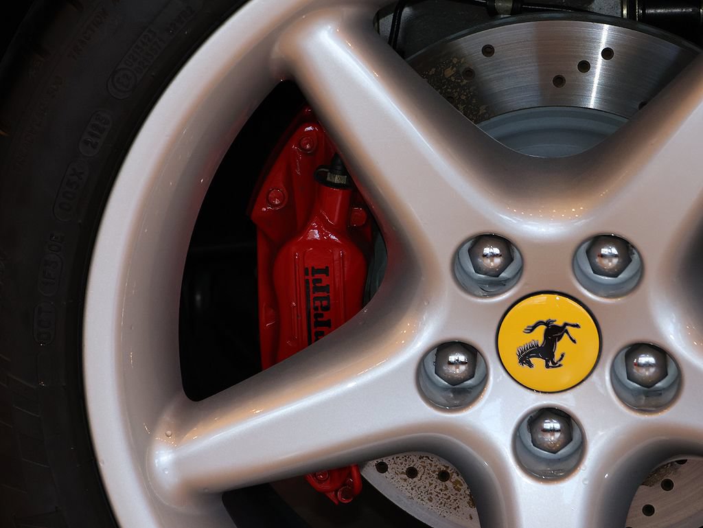 Used 2001 Ferrari 550 Maranello Coupe RWD image 54