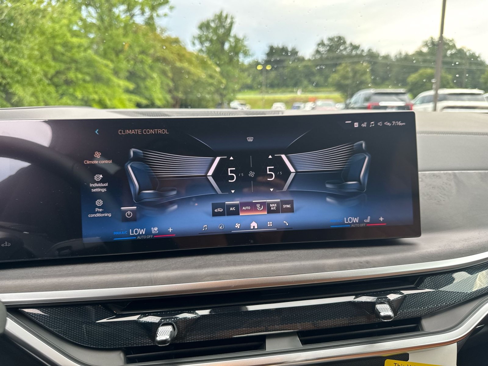 New 2027 BMW X7 xDrive40i AWD/4WD image 48
