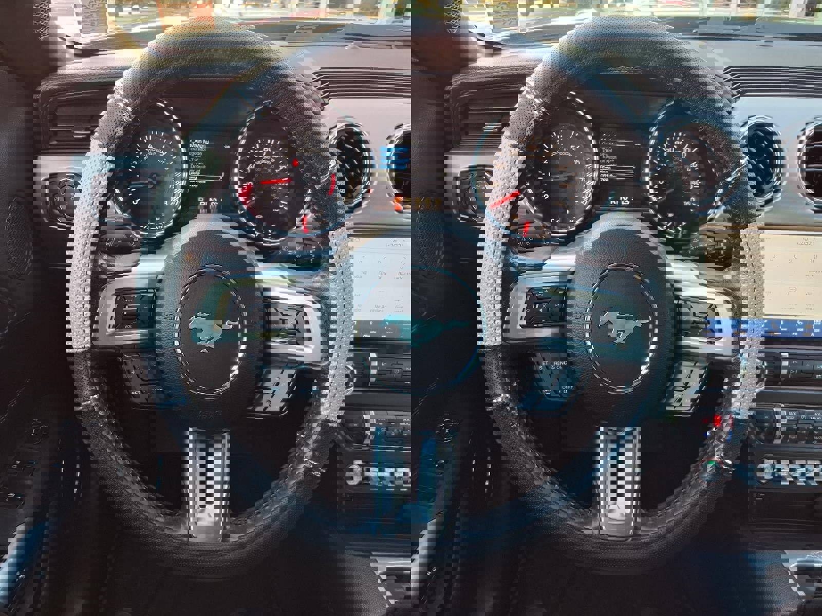 Used 2022 Ford Mustang Premium image 15