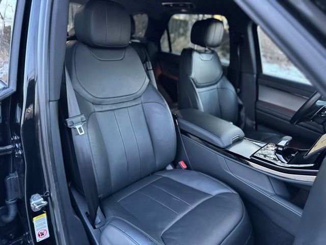 Used 2025 Land Rover Range Rover Sport SE image 20