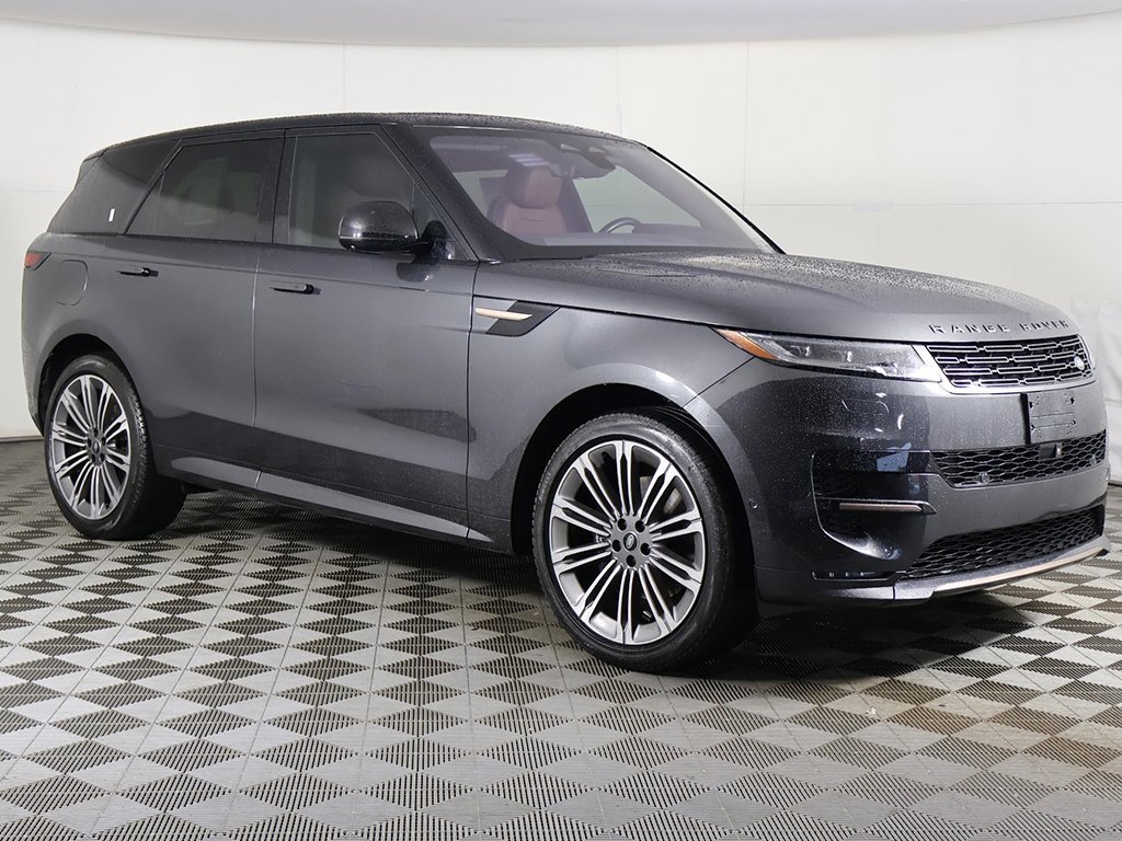 Used 2023 Land Rover Range Rover Sport SE Dynamic image 2