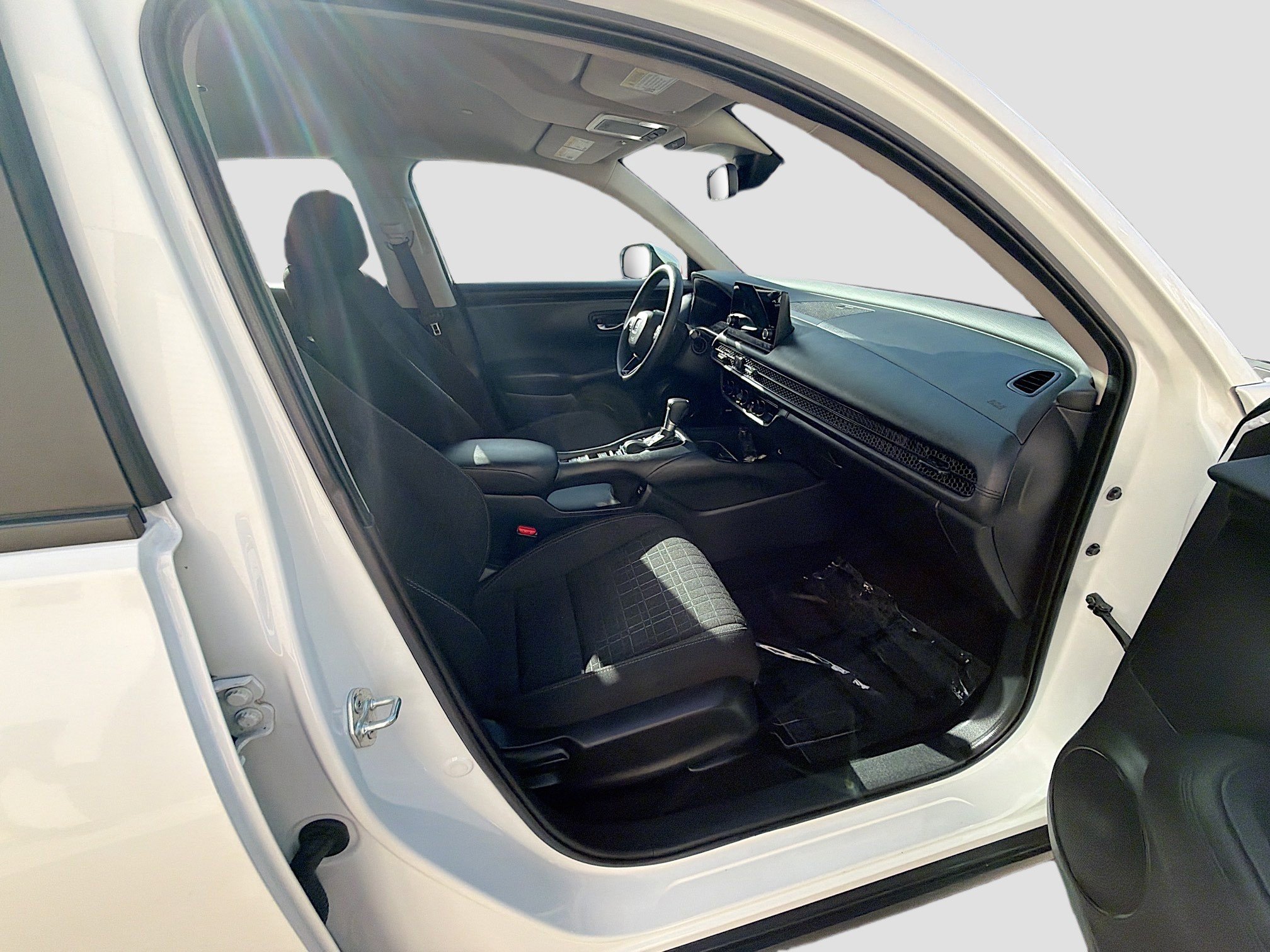 Certified 2025 Honda HR-V LX image 30