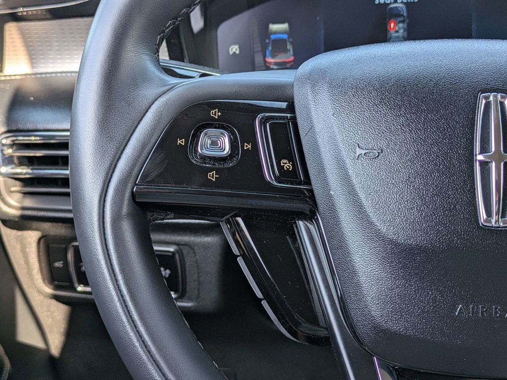 Used 2023 Lincoln Corsair Reserve w/ Equipment Group 201A AWD/4WD image 26