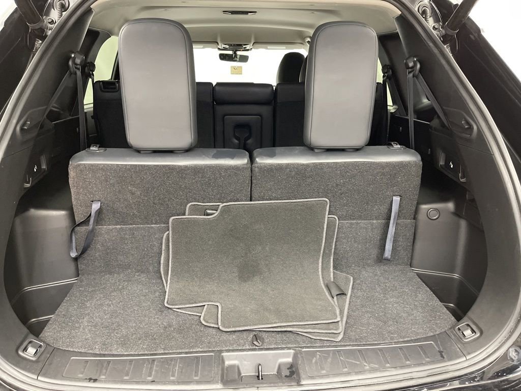 Used 2025 Mitsubishi Outlander SE image 32