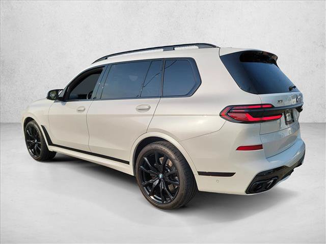 Used 2025 BMW X7 M60i AWD/4WD image 7