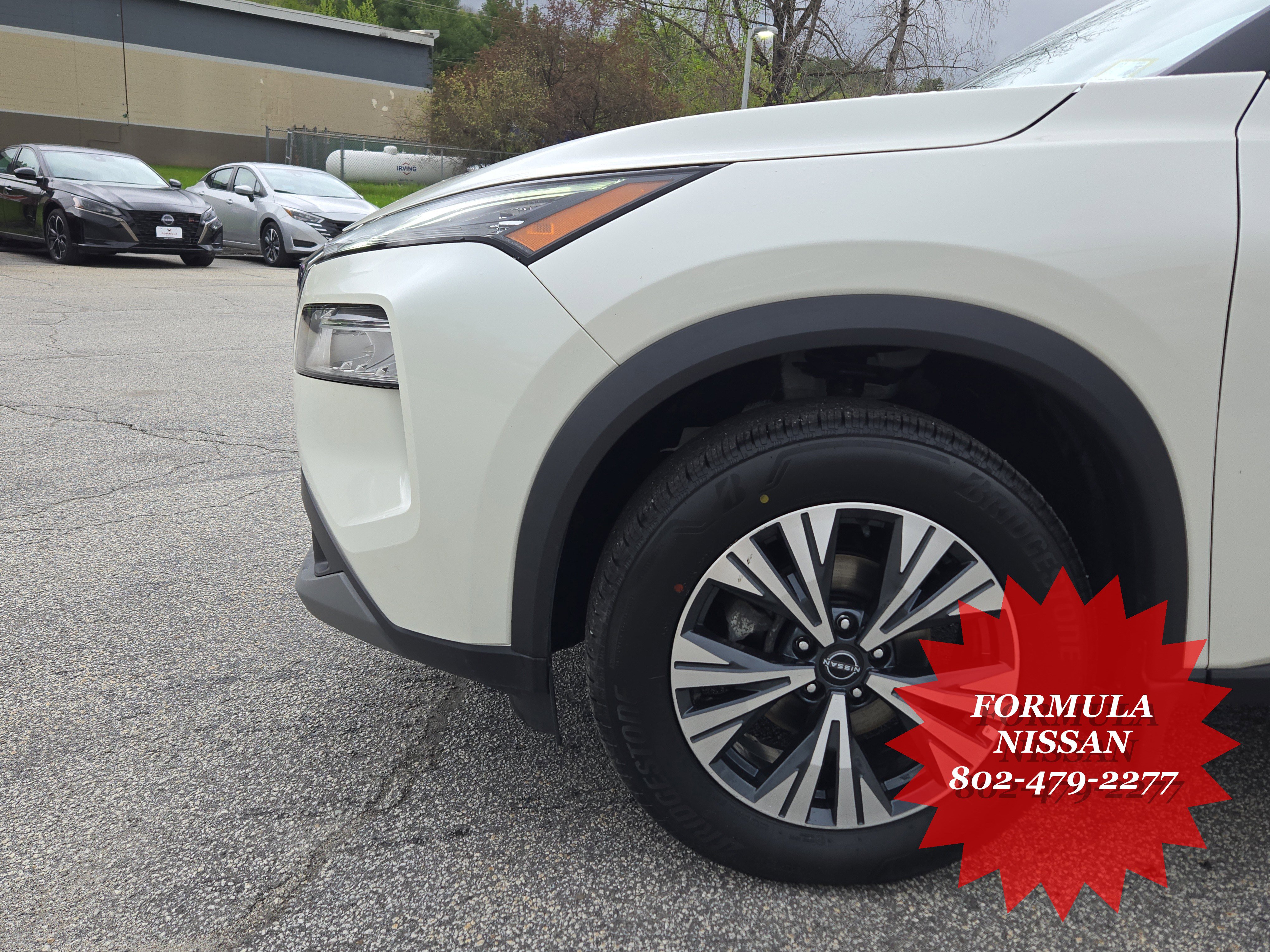 Used 2023 Nissan Rogue SV image 4