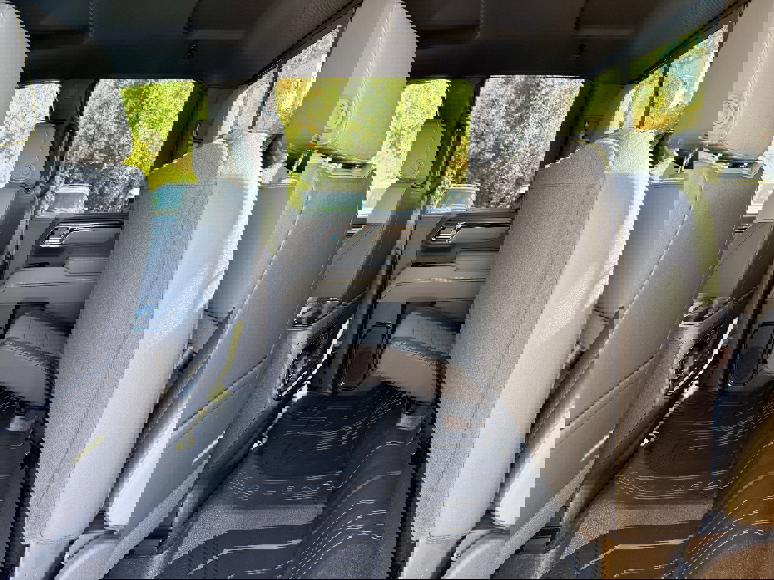 New 2025 Chevrolet Silverado 2500 ZR2 w/ Technology Package image 11