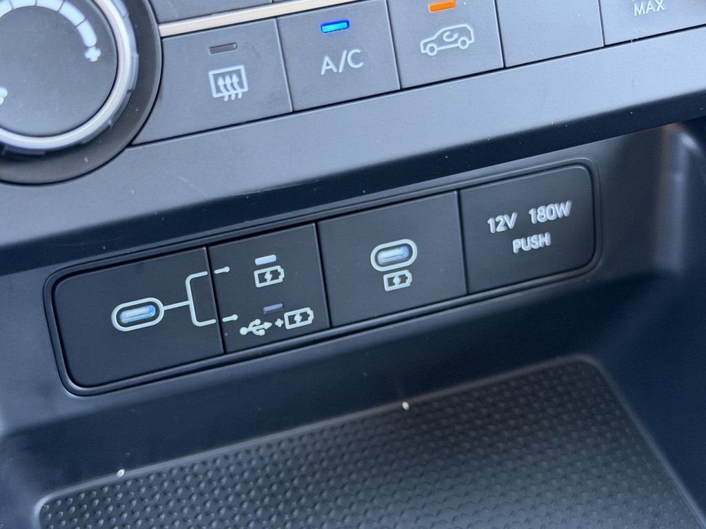 New 2026 Hyundai Tucson SE image 19