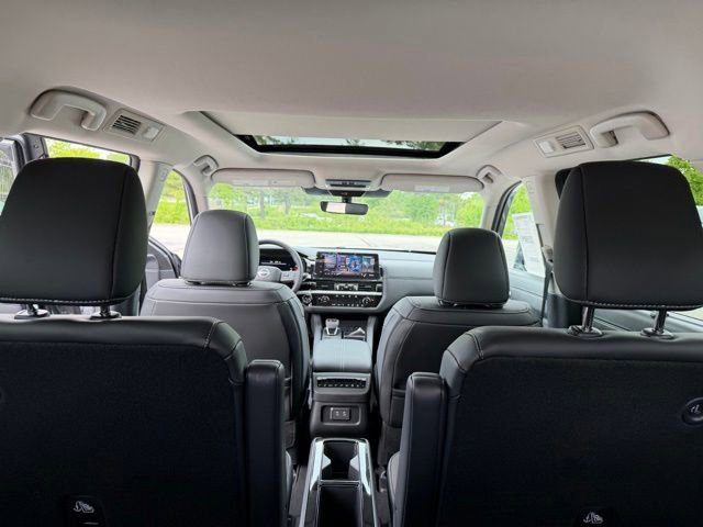 New 2026 Nissan Pathfinder SL AWD/4WD image 11