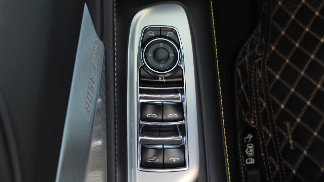 Used 2020 Chevrolet Corvette Stingray Premium Conv w/ 3LT Preferred Equipment Group RWD image 13