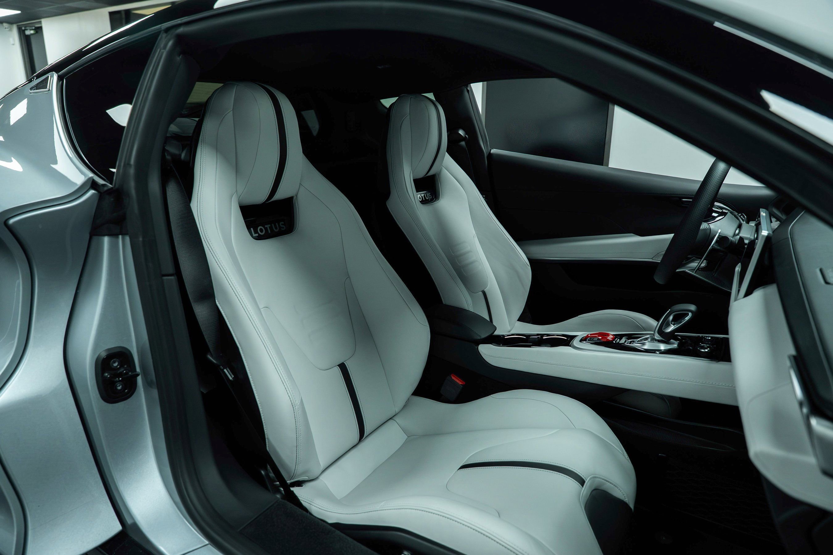 New 2026 Lotus Emira SE image 45