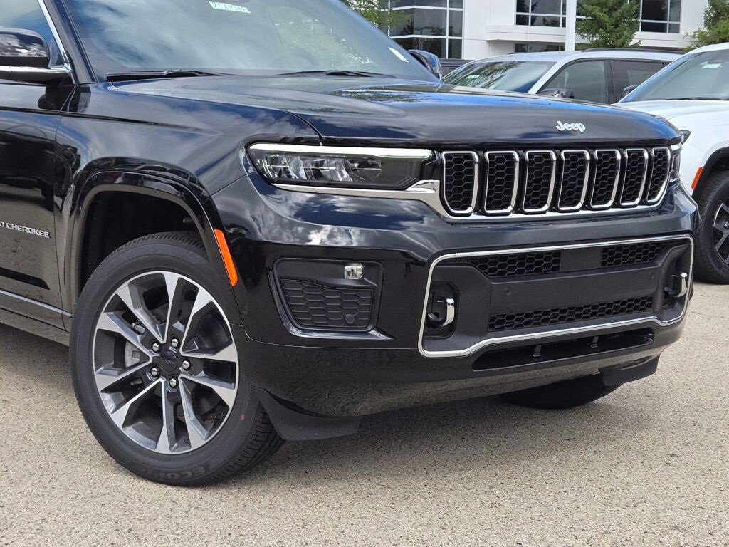 New 2025 Jeep Grand Cherokee L Overland w/ Luxury Tech Group IV video 2