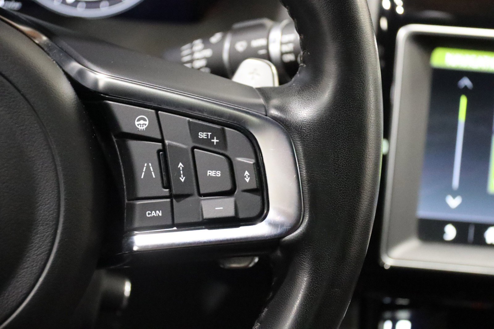 Used 2019 Jaguar F-PACE S image 55