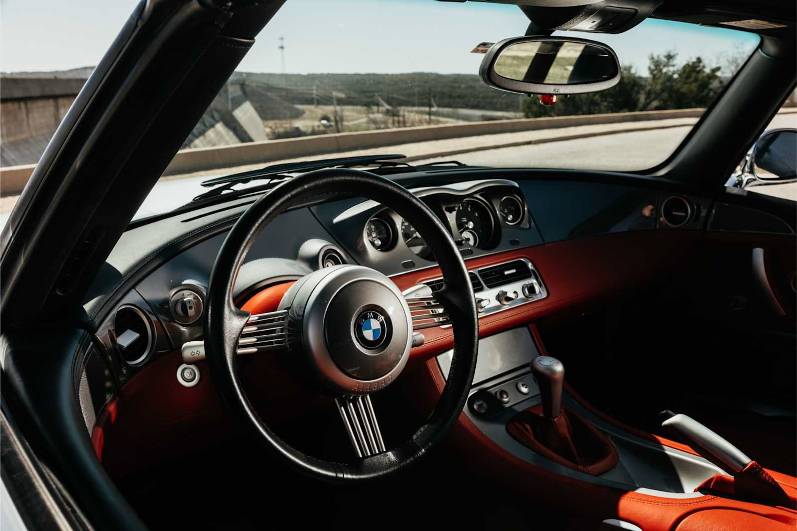 Used 2001 BMW Z8 RWD image 9