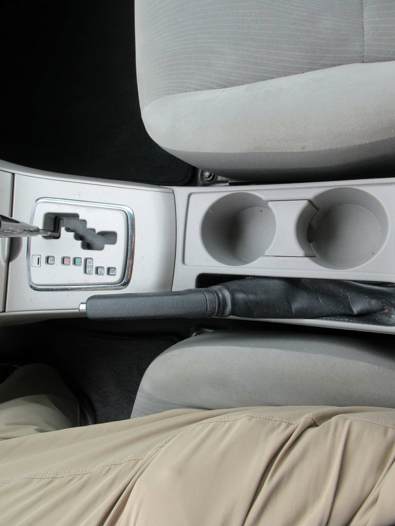 Used 2012 Toyota Corolla LE FWD image 25