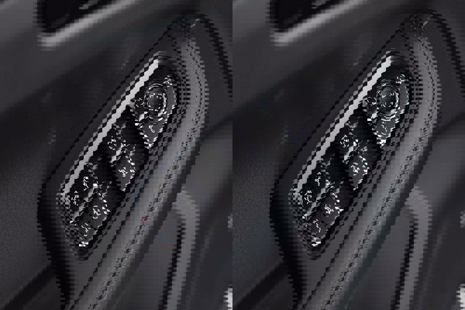 Certified 2025 Porsche Macan Turbo image 17