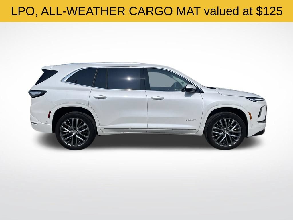 Used 2025 Buick Enclave Avenir w/ Super Cruise Package FWD image 6
