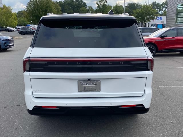 New 2027 Lincoln Navigator L Black Label w/ Black Label Special Edition AWD/4WD image 29