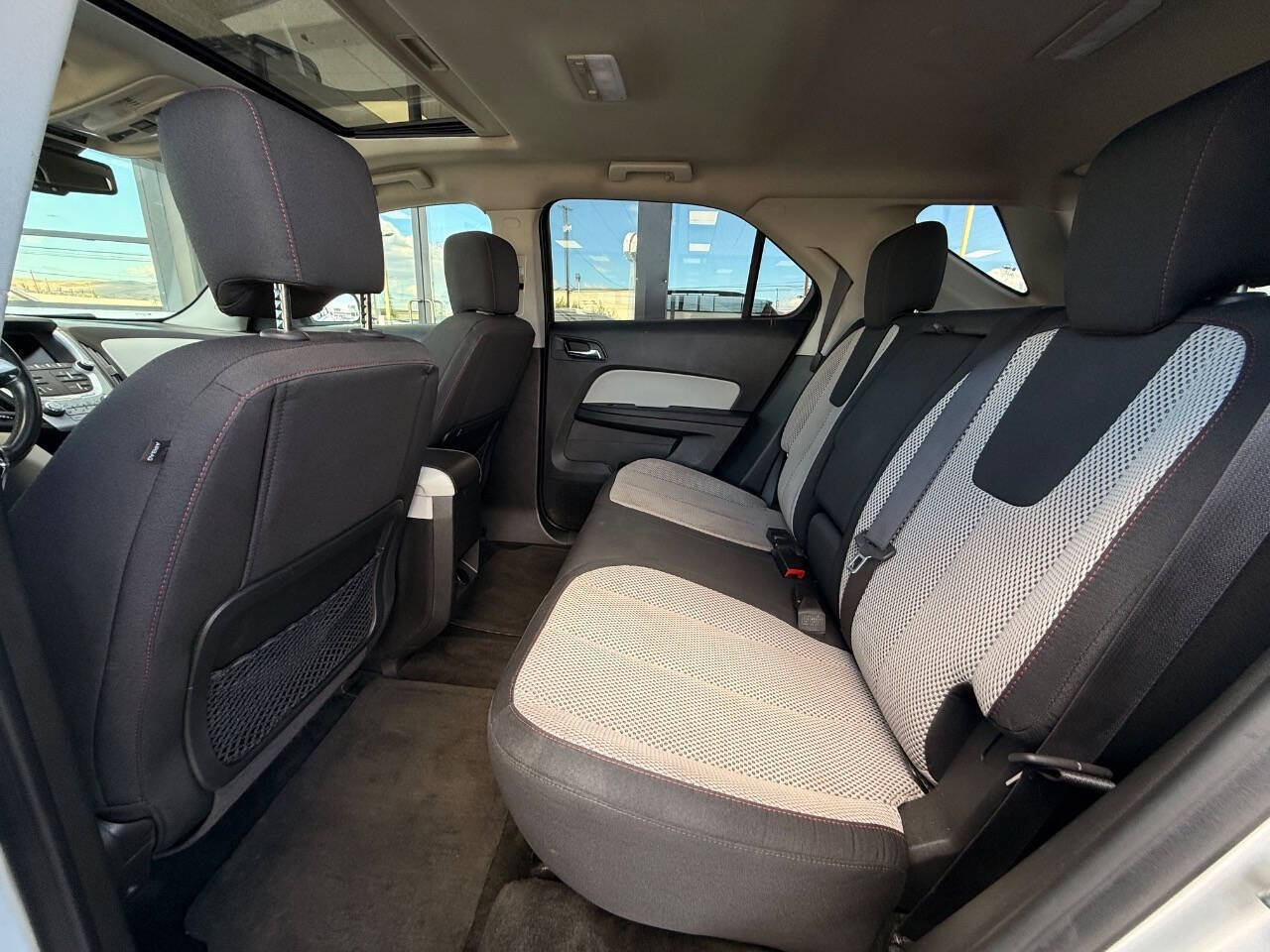 Used 2015 Chevrolet Equinox LT AWD/4WD image 9