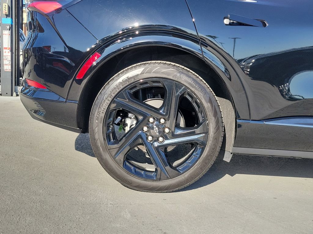 Used 2026 Chevrolet Equinox EV RS image 5