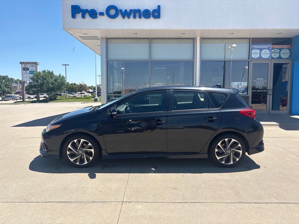 Used 2017 Toyota Corolla iM w/ Carpet Mat Package FWD image 8