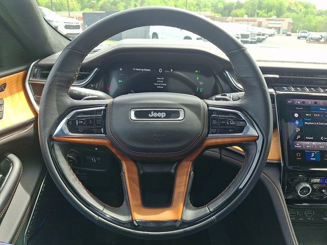 Used 2022 Jeep Grand Cherokee Summit AWD/4WD image 20