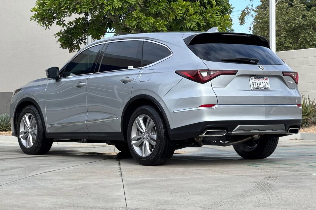 Certified 2025 Acura MDX FWD image 3