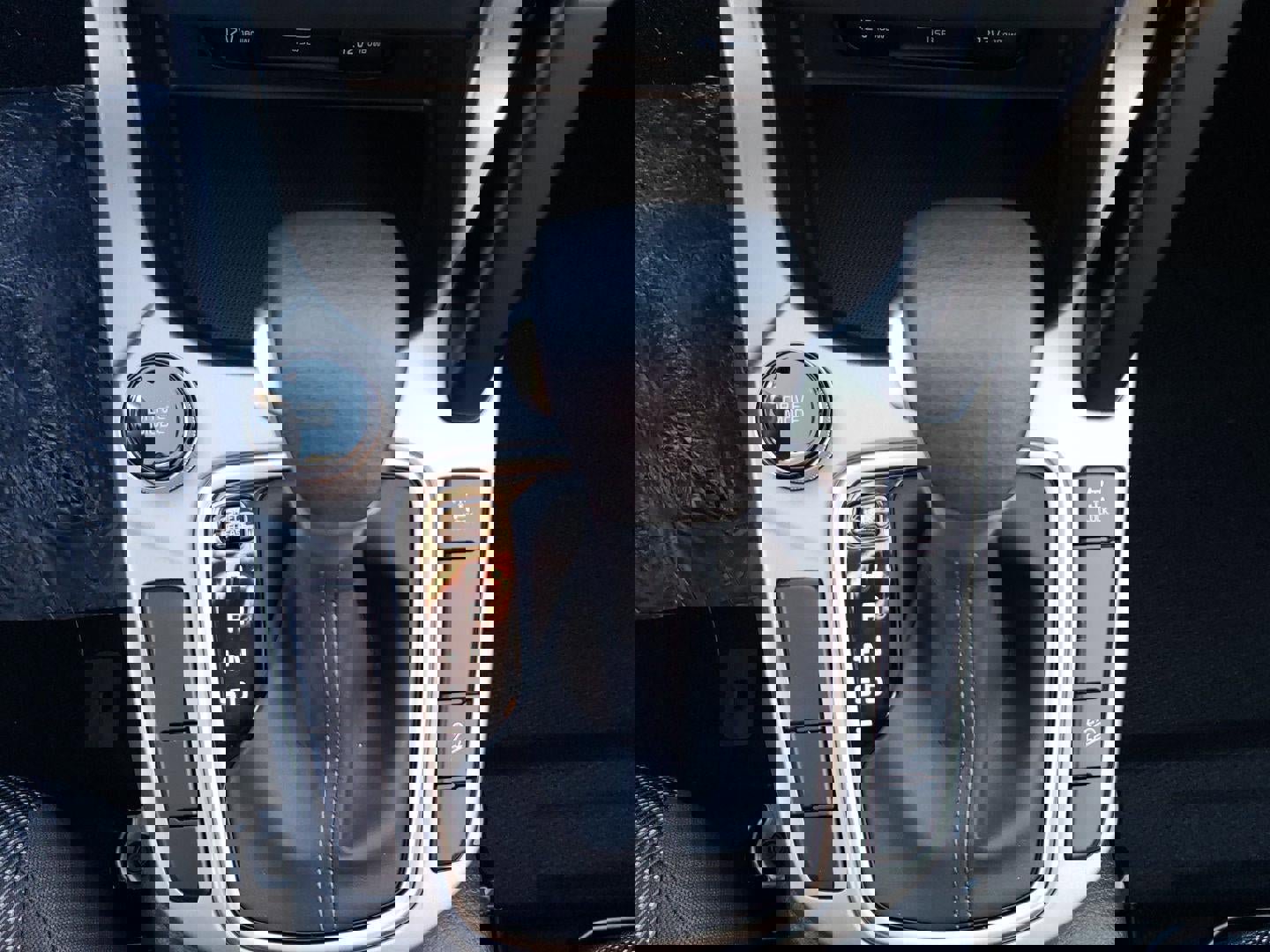 New 2026 Kia Seltos LX image 16