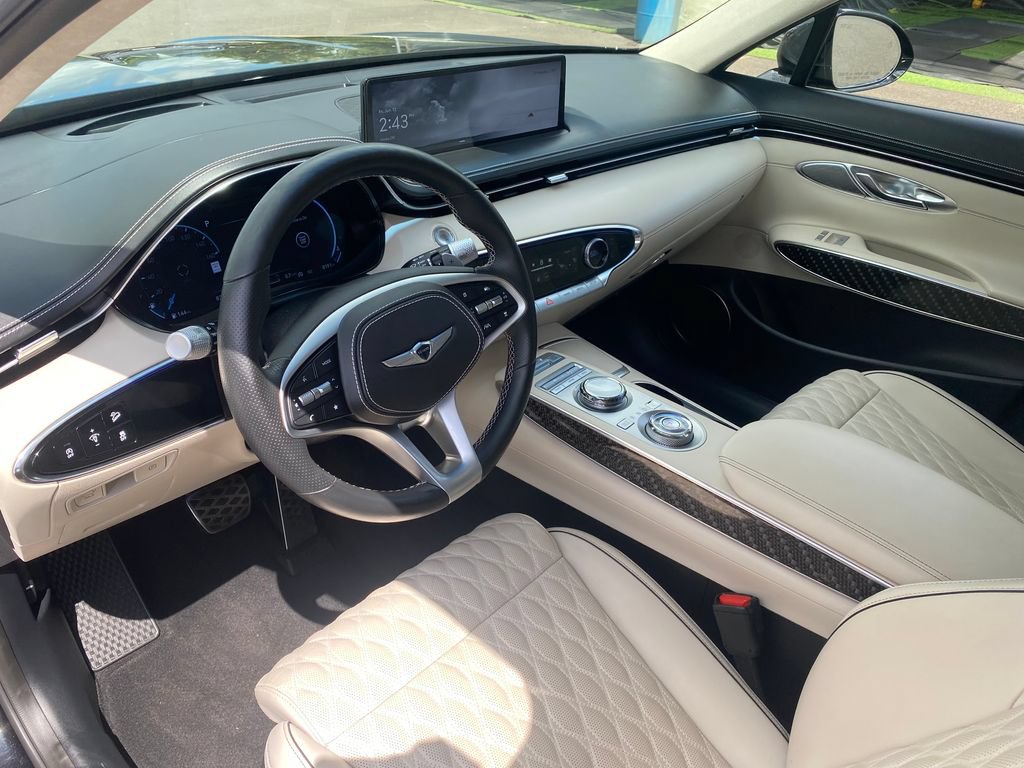 Certified 2023 Genesis GV70 3.5T Sport w/ Sport Prestige Package AWD/4WD image 31
