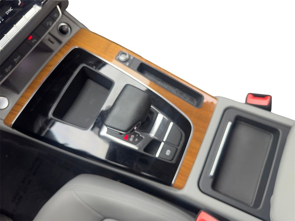 Used 2022 Audi Q5 2.0T Premium w/ Convenience Package image 69