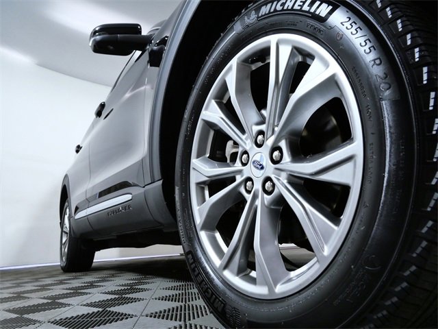 Used 2023 Ford Explorer Limited w/ Equipment Group 301A image 2