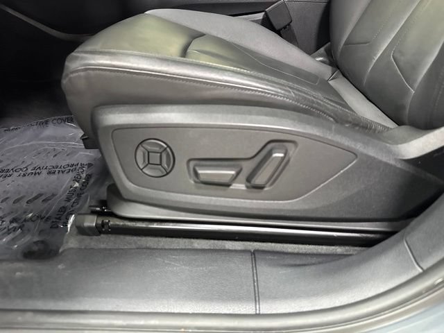 Used 2020 Audi Q3 2.0T Premium Plus AWD/4WD image 7