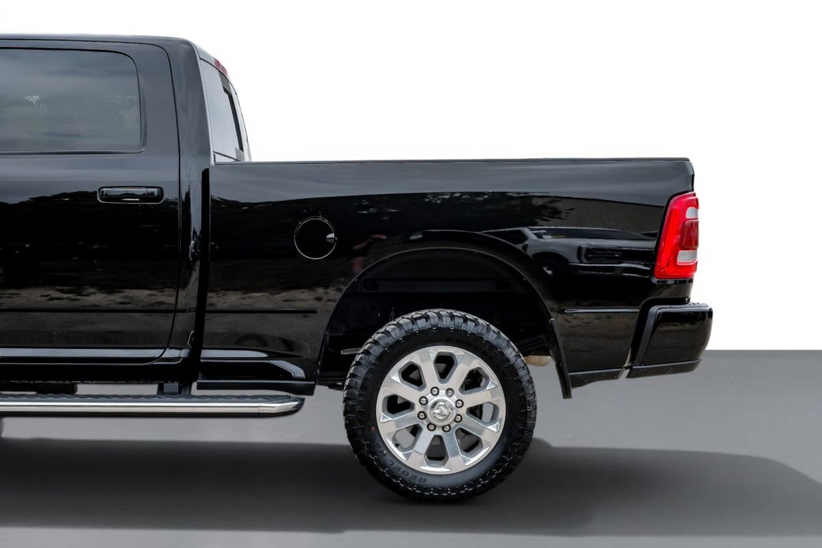 Used 2023 RAM 3500 Laramie AWD/4WD image 11