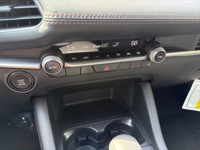 New 2026 MAZDA MAZDA3 2.5 S Hatchback w/ Select Pkg FWD image 19