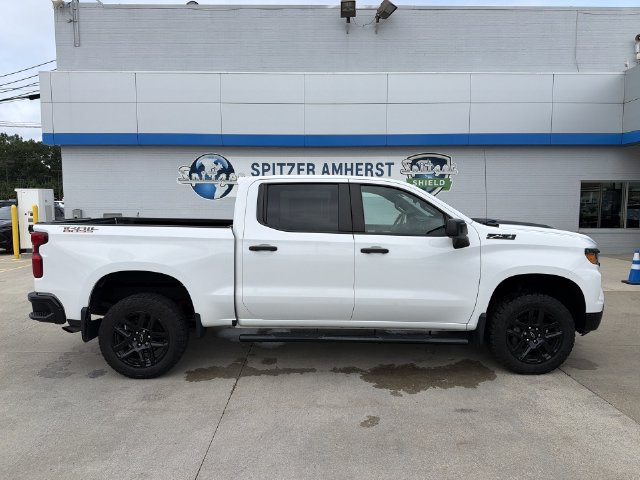 Used 2023 Chevrolet Silverado 1500 Custom Trail Boss w/ LPO, Dark Essentials Package AWD/4WD image 12