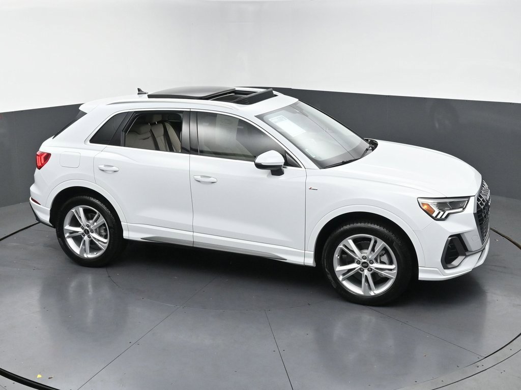 Used 2024 Audi Q3 2.0T Premium w/ Convenience Package image 52
