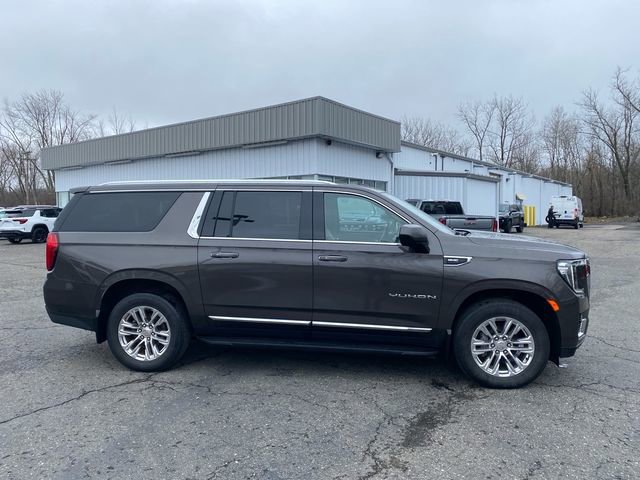 Used 2021 GMC Yukon XL SLT image 6